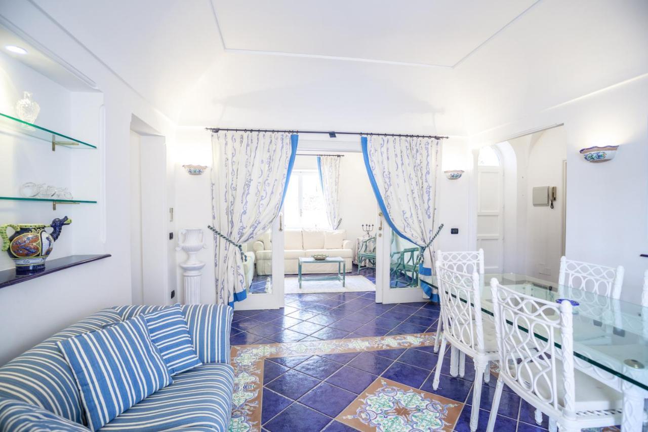 Villino Dei Gerani Villa กาปรี ภายนอก รูปภาพ