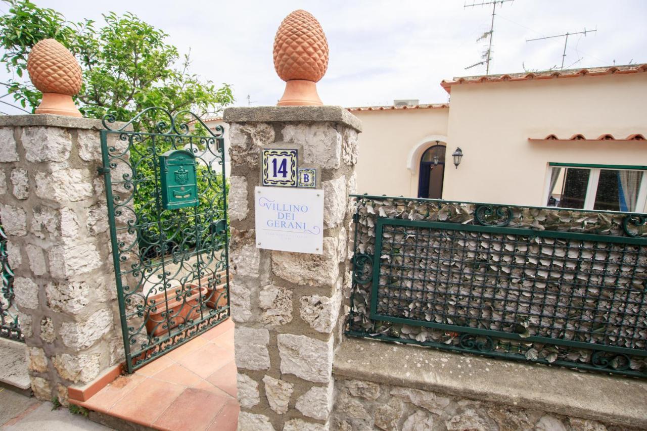Villino Dei Gerani Villa กาปรี ภายนอก รูปภาพ